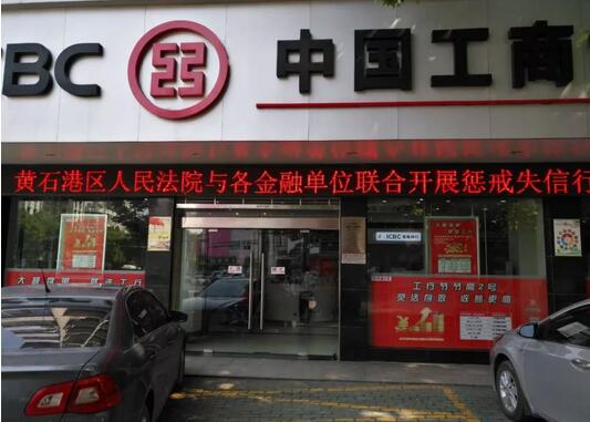 5b7e72ead1156.png